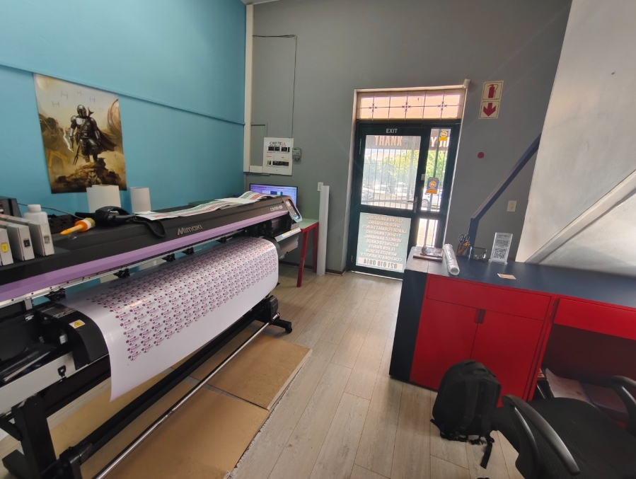 To Let commercial Property for Rent in Buitenverwagting Western Cape